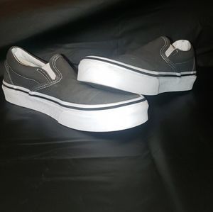 🚨🚨 ON SALE NOW Womens sz 8 vans like new